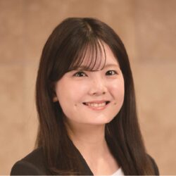 はじめまして！新入社員の渡部真麻（わたべまあさ）です！