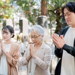 墓じまいはなぜ増えている？改葬件数から見る「お墓を継がない」という新しい選択